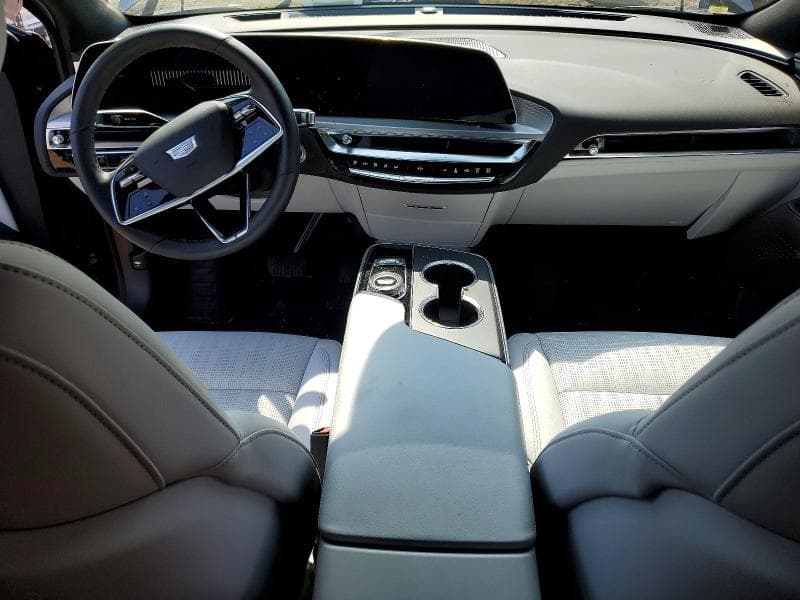2025 CADILLAC LYRIQ SPORT 8