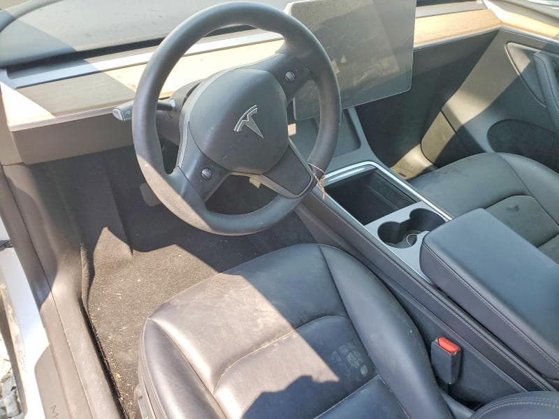2023 TESLA MODEL Y 8