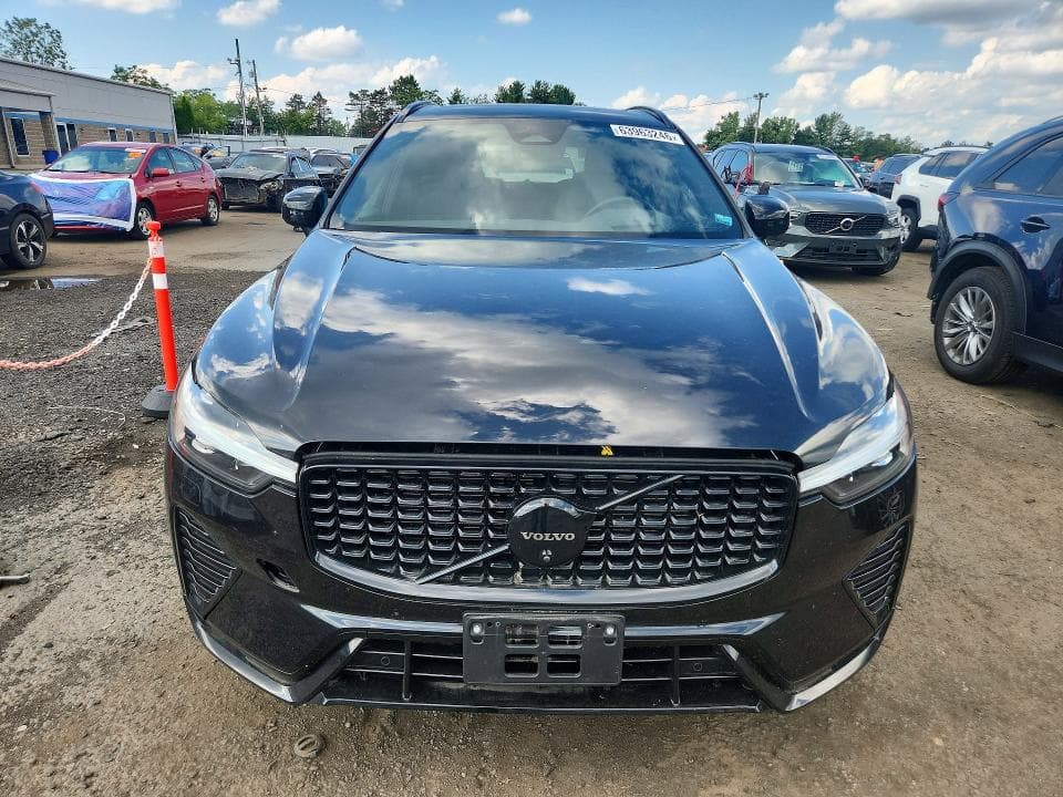 2025 VOLVO XC60 ULTRA 5