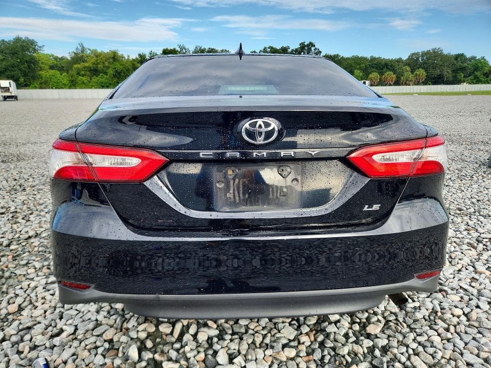 2019 TOYOTA CAMRY LE 6