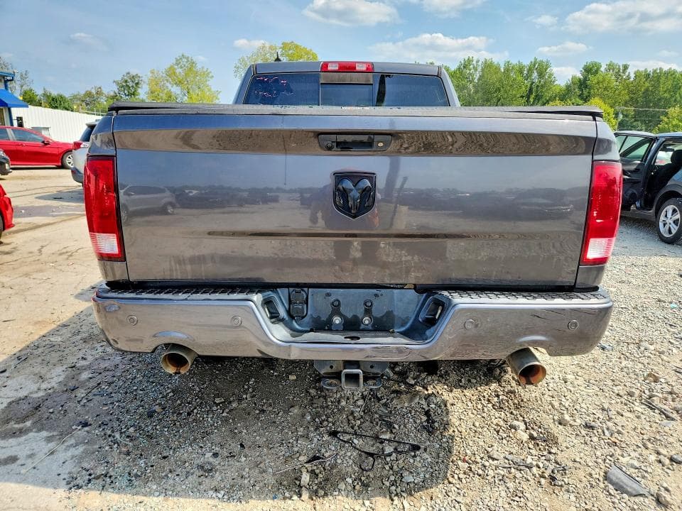 2017 RAM 1500 SLT 6