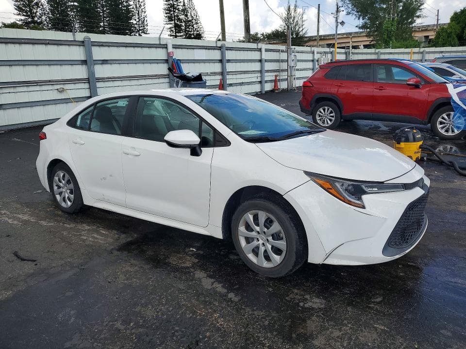 2022 TOYOTA COROLLA LE 4