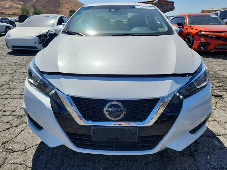 2021 NISSAN VERSA SV 5