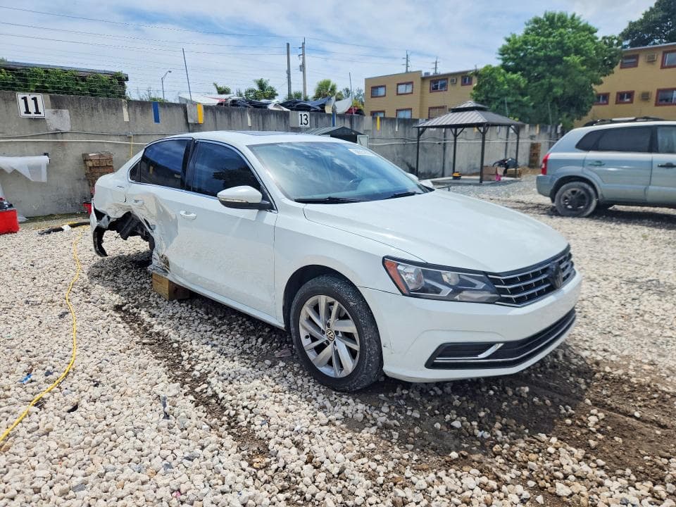2018 VOLKSWAGEN PASSAT SE 4