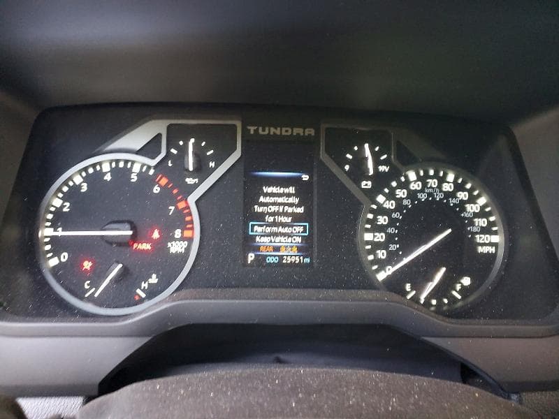 2025 TOYOTA TUNDRA SR 9