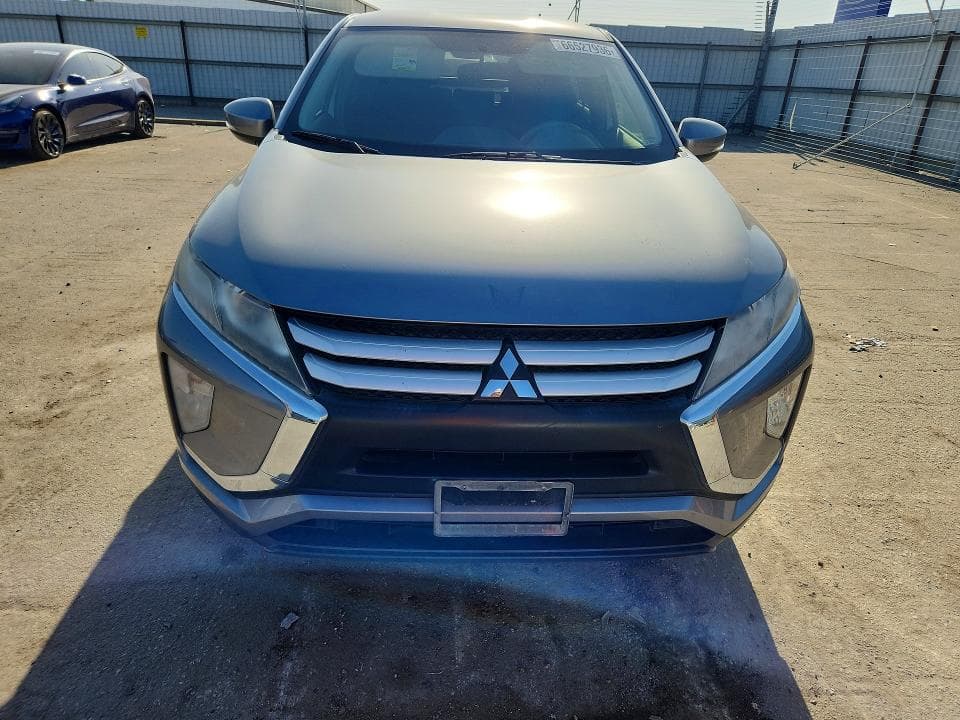 2018 MITSUBISHI ECLIPSE CROSS ES 5
