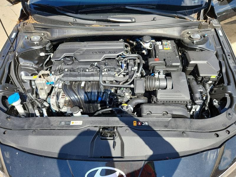 2025 HYUNDAI ELANTRA SE 11