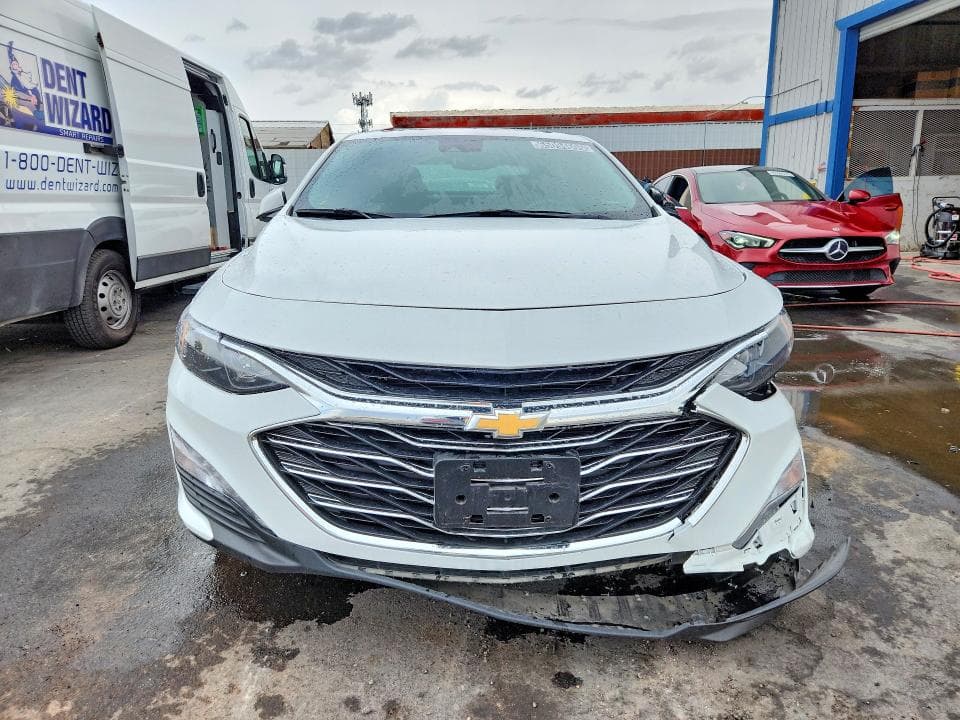 2023 CHEVROLET MALIBU LT 5