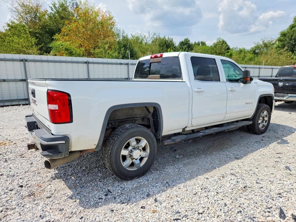 2018 GMC SIERRA K2500 SLE 3