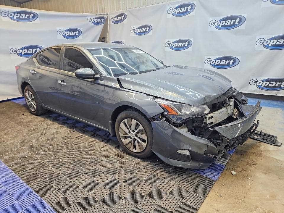 2019 NISSAN ALTIMA S 4