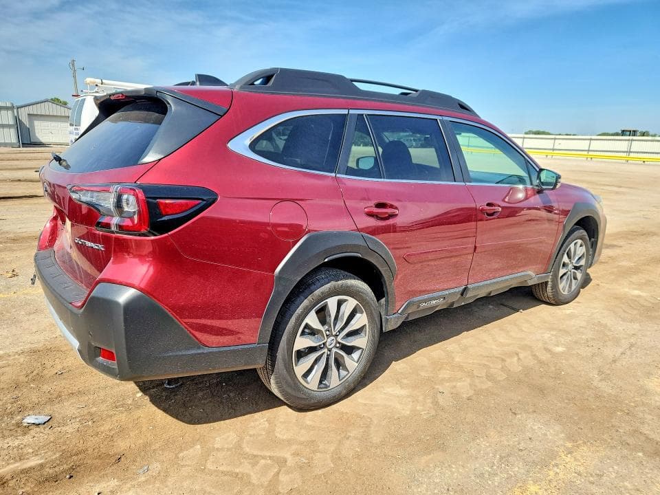 2025 SUBARU OUTBACK LIMITED 3
