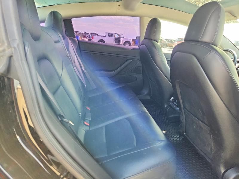 2018 TESLA MODEL 3 10