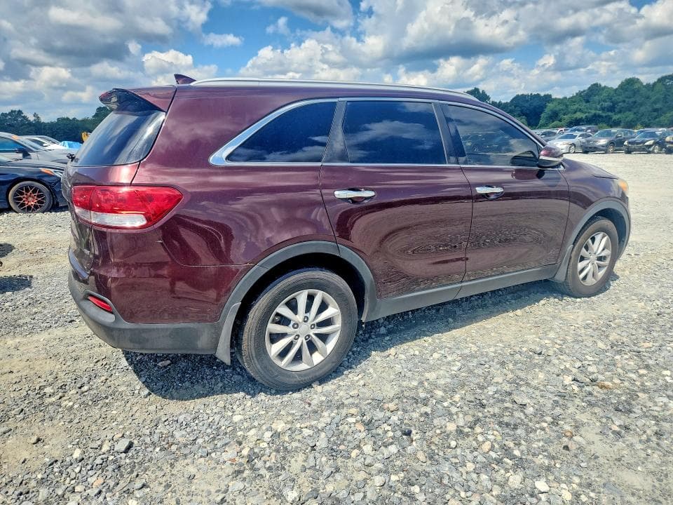 2017 KIA SORENTO LX 3