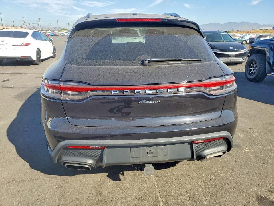 2023 PORSCHE MACAN BASE 6