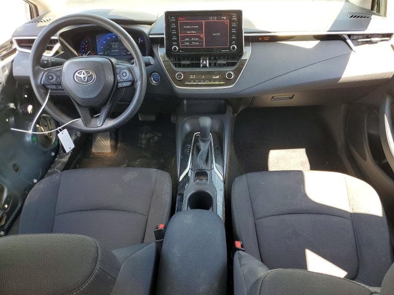 2021 TOYOTA COROLLA LE 8