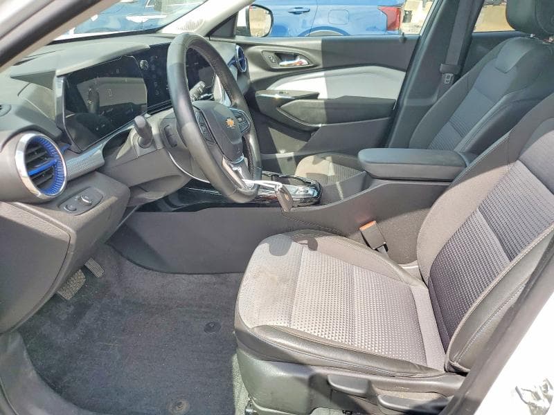 2025 CHEVROLET TRAX 1LT 7