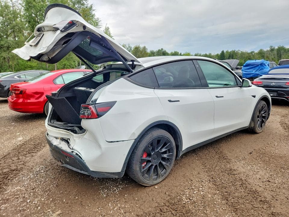2022 TESLA MODEL Y 3