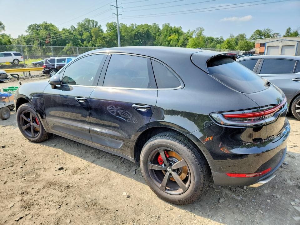 2020 PORSCHE MACAN 2
