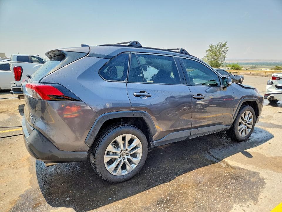 2024 TOYOTA RAV4 XLE PREMIUM 3