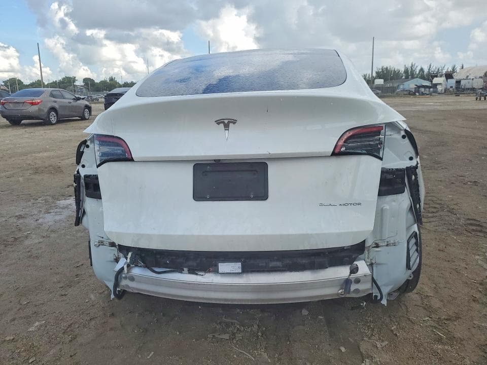2021 TESLA MODEL Y 6