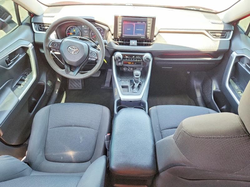2020 TOYOTA RAV4 LE 8