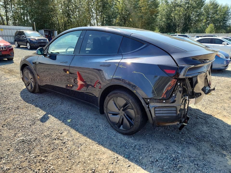 2026 TESLA MODEL Y 2