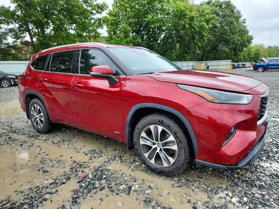 2022 TOYOTA HIGHLANDER HYBRID XLE 4