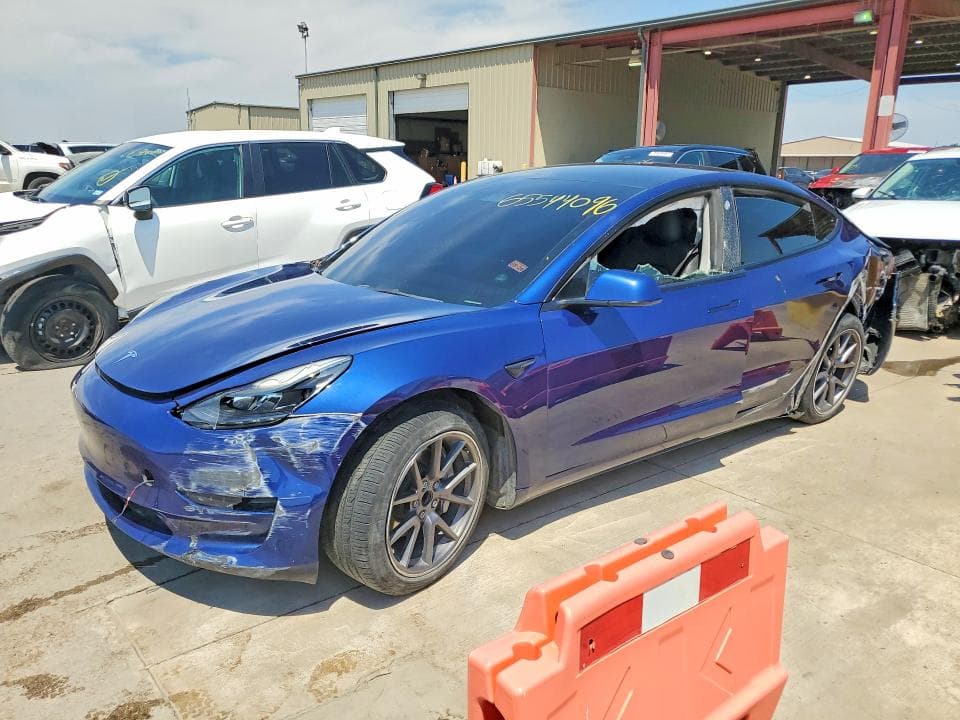 2023 TESLA MODEL 3 - 1