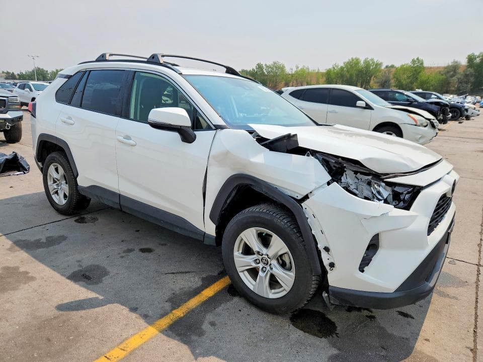 2019 TOYOTA RAV4 XLE 4