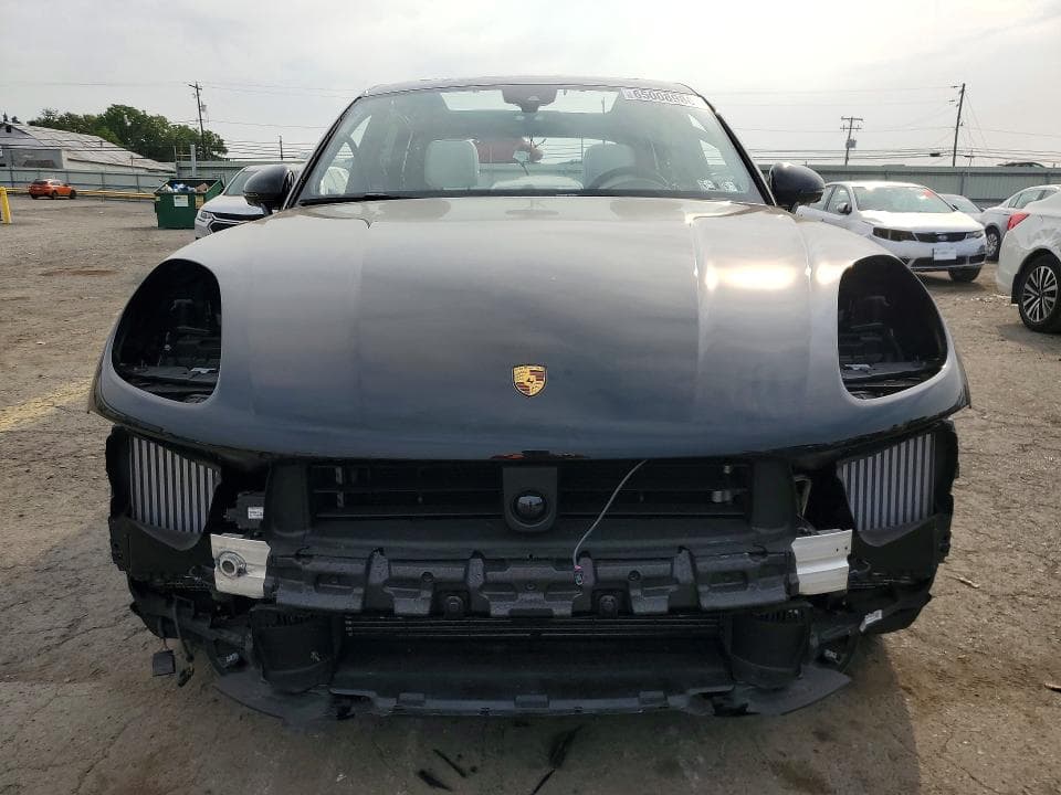 2026 PORSCHE MACAN S 5