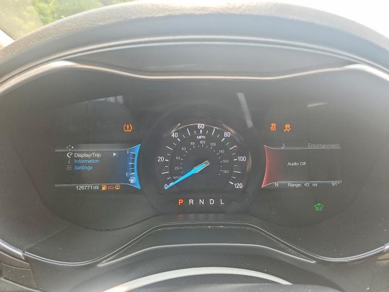 2020 FORD FUSION SE 9