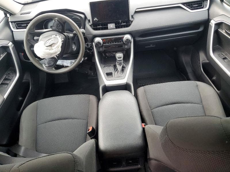 2023 TOYOTA RAV4 LE 8