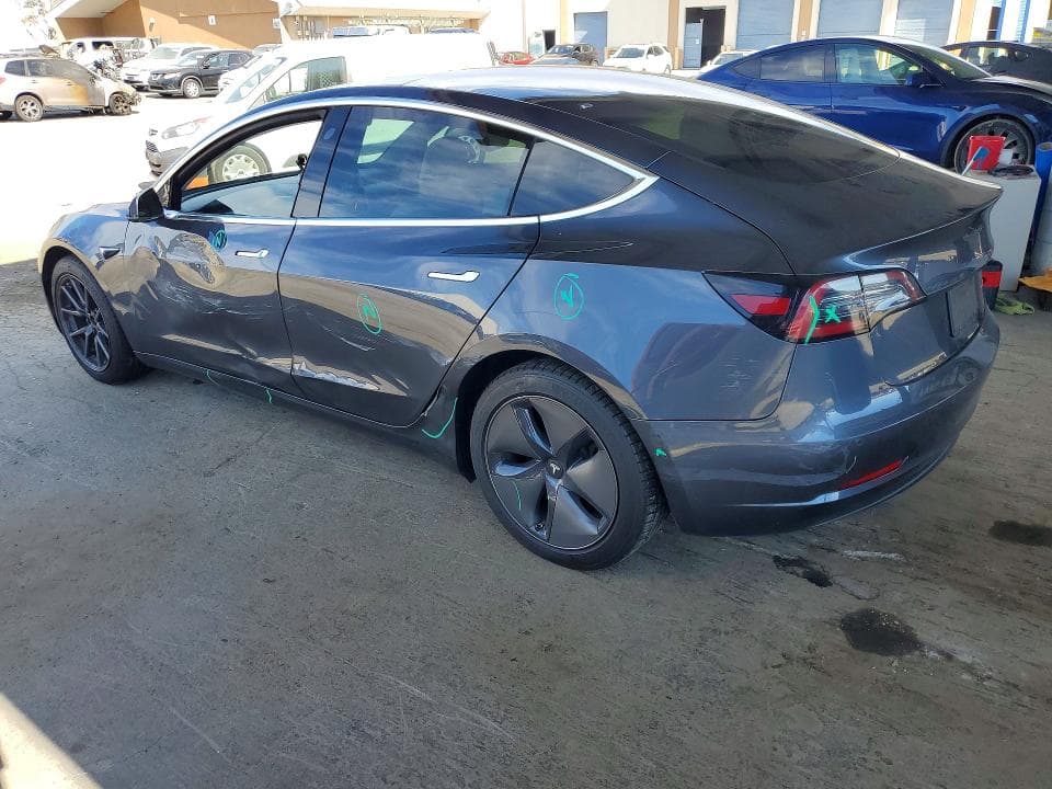 2020 TESLA MODEL 3 3