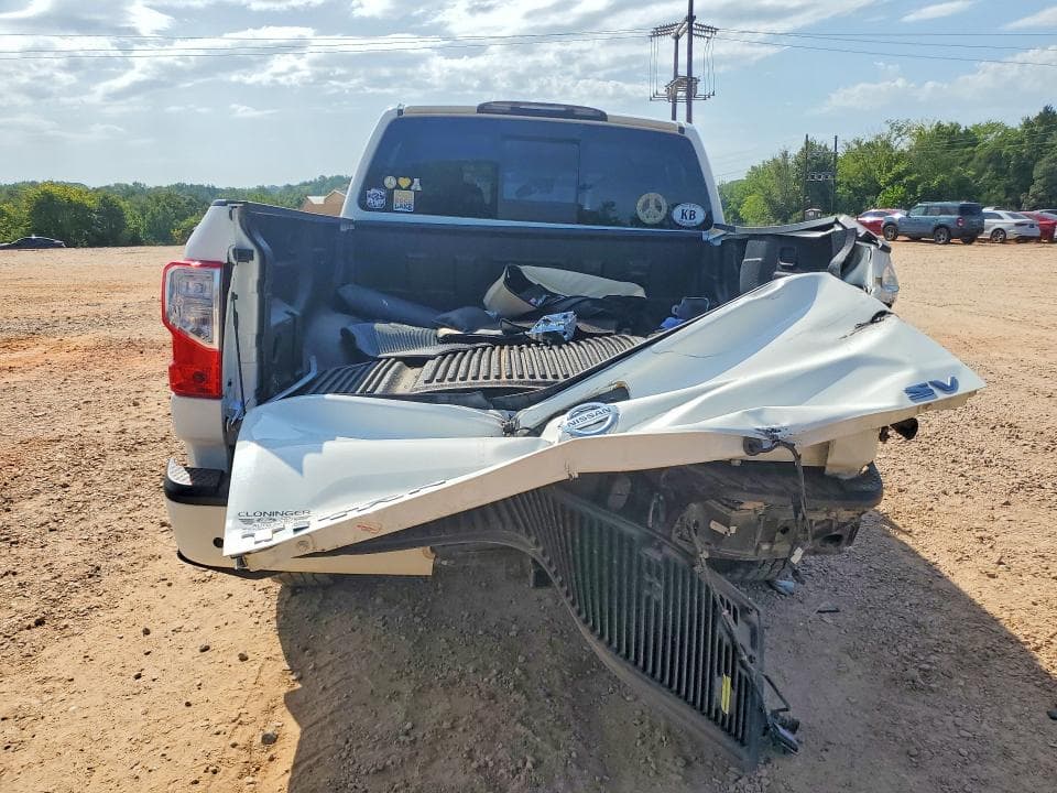 2021 NISSAN TITAN SV 6