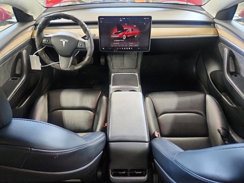 2023 TESLA MODEL 3 8