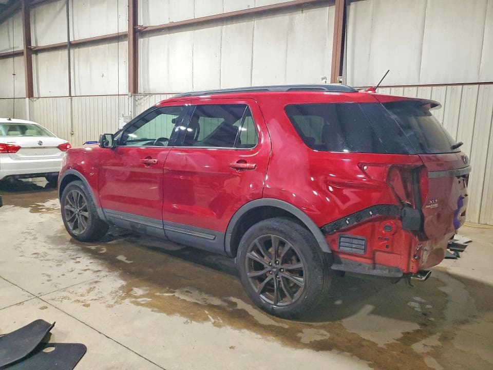 2018 FORD EXPLORER XLT 2