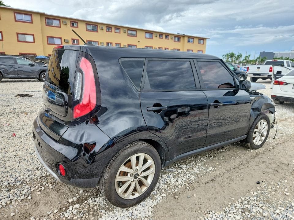 2017 KIA SOUL + 3
