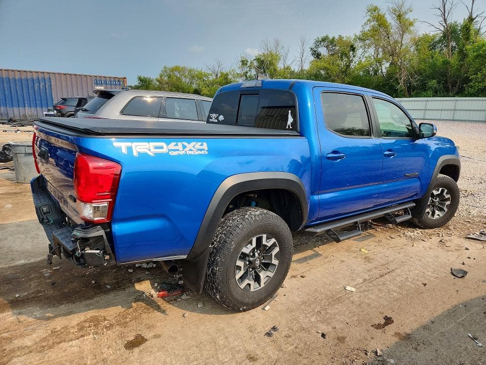 2017 TOYOTA TACOMA TRD OFF-ROAD 3
