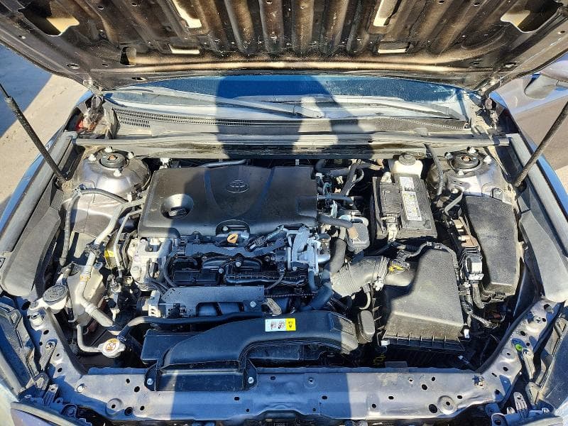 2019 TOYOTA CAMRY SE 11