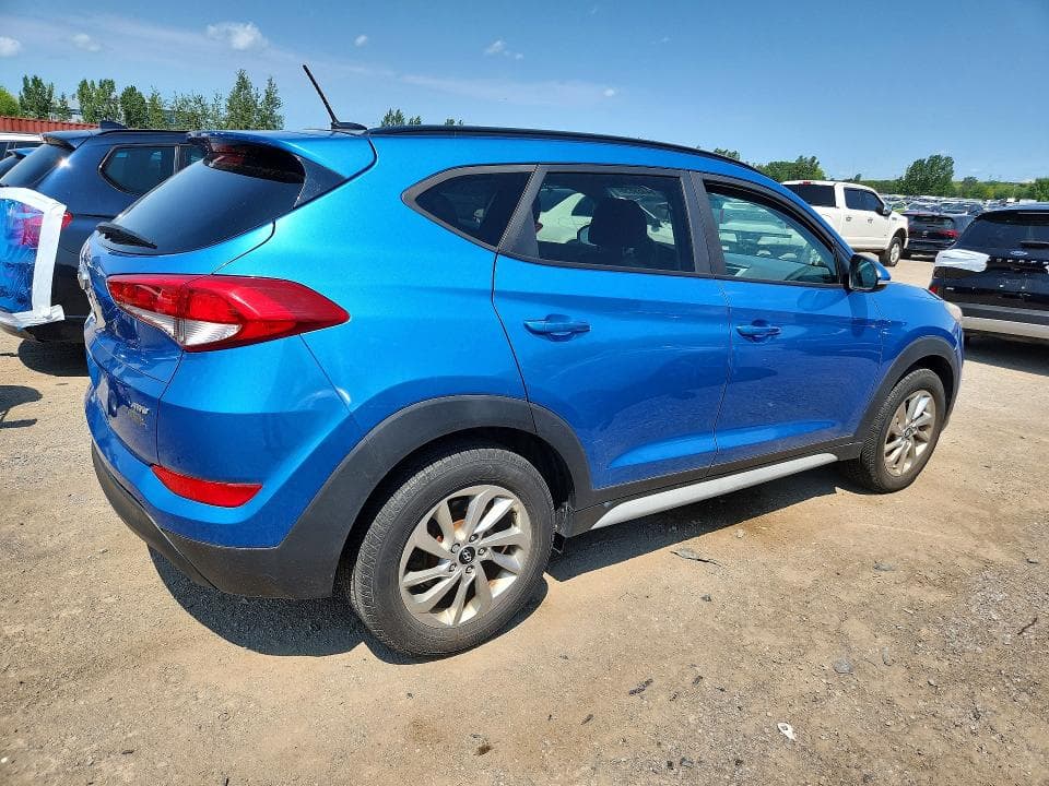 2017 HYUNDAI TUCSON SE 3