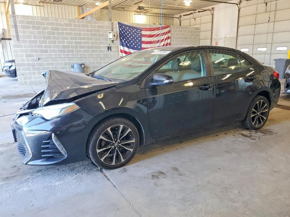 2017 TOYOTA COROLLA SE - 1
