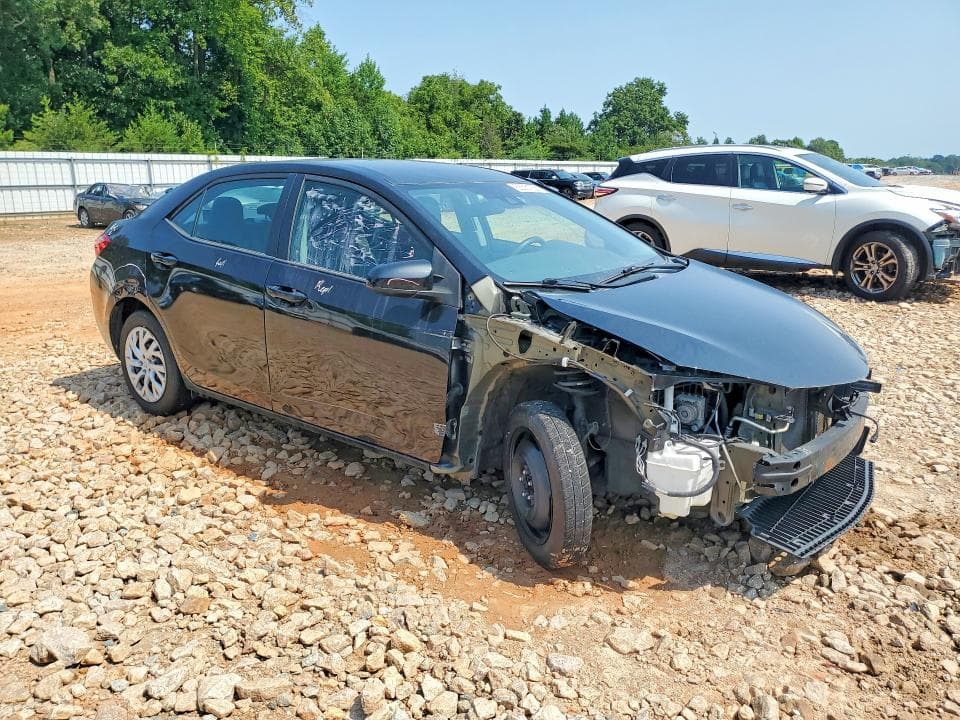 2019 TOYOTA COROLLA LE 4