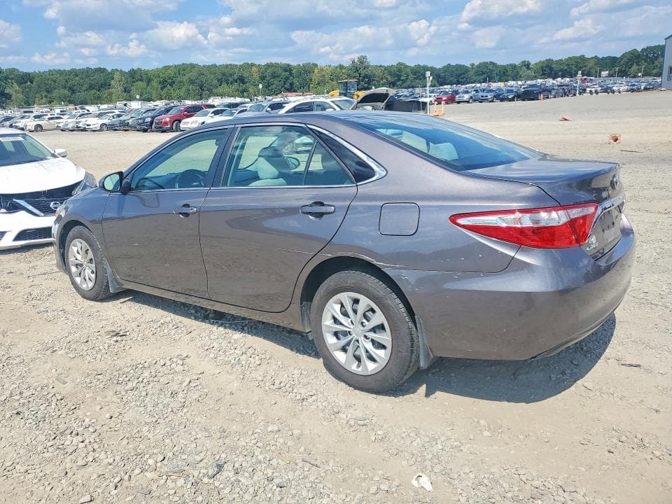 2017 TOYOTA CAMRY LE 2