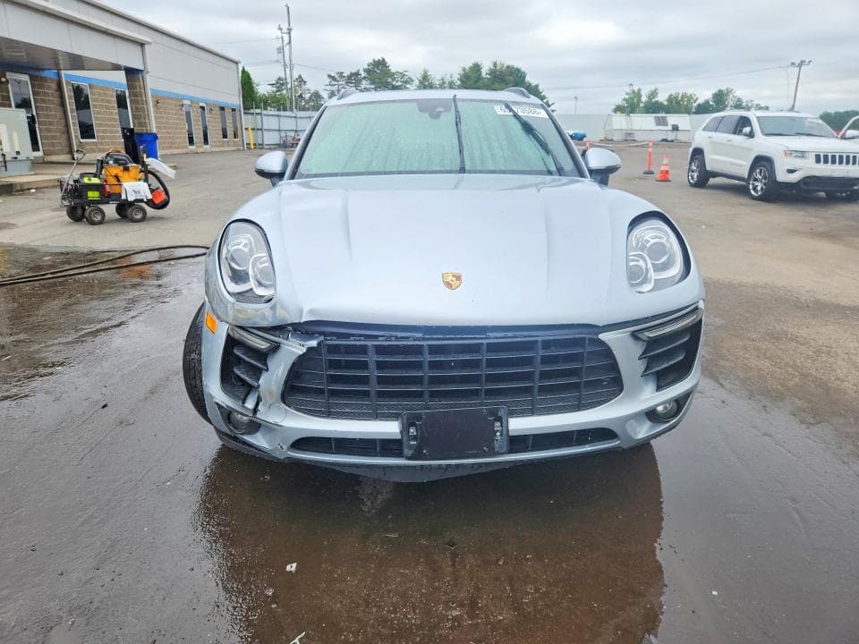 2017 PORSCHE MACAN 5