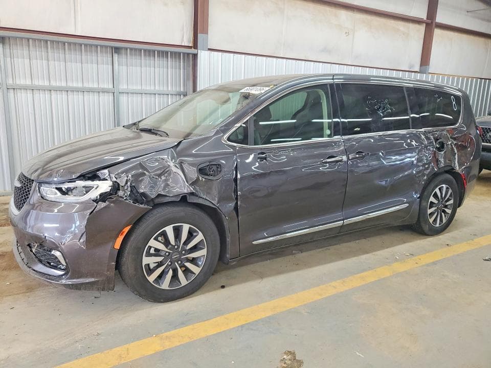 2023 CHRYSLER PACIFICA HYBRID LIMITED - 1