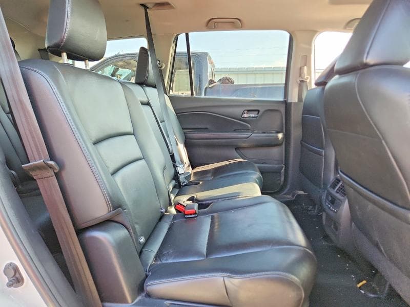 2017 HONDA PILOT EXL 11