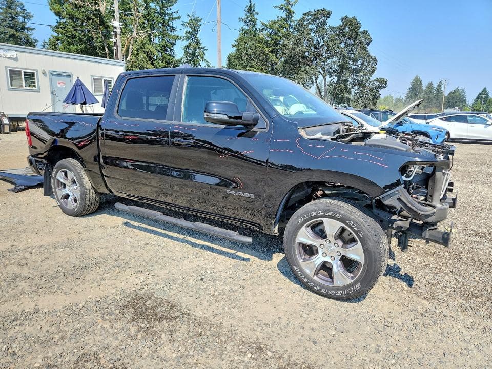 2023 RAM 1500 LARAMIE 4