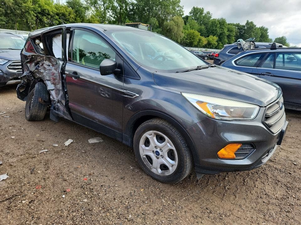 2017 FORD ESCAPE S 4