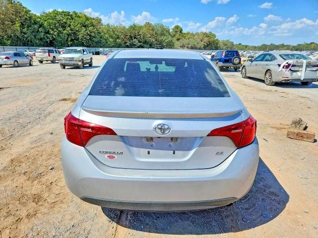 2018 TOYOTA COROLLA SE 6
