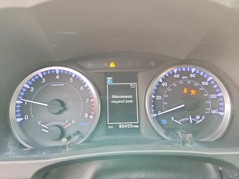 2019 TOYOTA HIGHLANDER LE 9